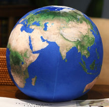 Cargar imagen en el visor de la galería, Almohada-Peluche Tierra