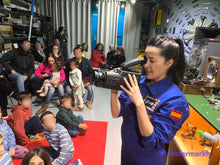 Cargar imagen en el visor de la galería, Actividad en familia: La Aventura de la Comunicación - Del Telégrafo al Smartphone y al Espacio - Sábado 7 de Marzo del 2026 - 11:30