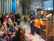 Cargar imagen en el visor de la galería, Actividad en familia: La Aventura de la Comunicación - Del Telégrafo al Smartphone y al Espacio - Sábado 7 de Marzo del 2026 - 11:30