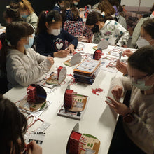 Cargar imagen en el visor de la galería, Actividad en familia: Cohetes Espaciales - Domingo 15 de Marzo del 2026 - 11:00