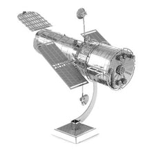 Cargar imagen en el visor de la galería, Telescopio espacial Hubble de metal