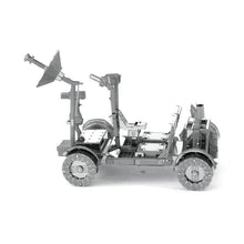 Cargar imagen en el visor de la galería, Coche lunar de metal - Rover Apollo