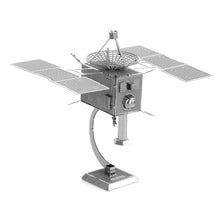 Cargar imagen en el visor de la galería, Oferta KiT de 3 modelos Puzzle de metal - Satélites de exploración