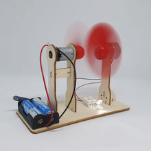 Cargar imagen en el visor de la galería, Molino eléctrico de madera - Para aprender sobre energía eólica