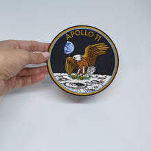 Cargar imagen en el visor de la galería, Parche para la ropa misión de la NASA Apollo 11 (misión a la Luna)