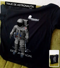 Cargar imagen en el visor de la galería, Camiseta con Realidad Aumentada: Astronauta