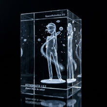 Cargar imagen en el visor de la galería, Cristal: Astronauta LiLi

