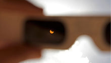Cargar imagen en el visor de la galería, 5 Gafas de Observación Solar – Eclipses 2026, 2027 y 2028
