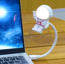 Cargar imagen en el visor de la galería, Lámpara Led Voz Astronauta USB
